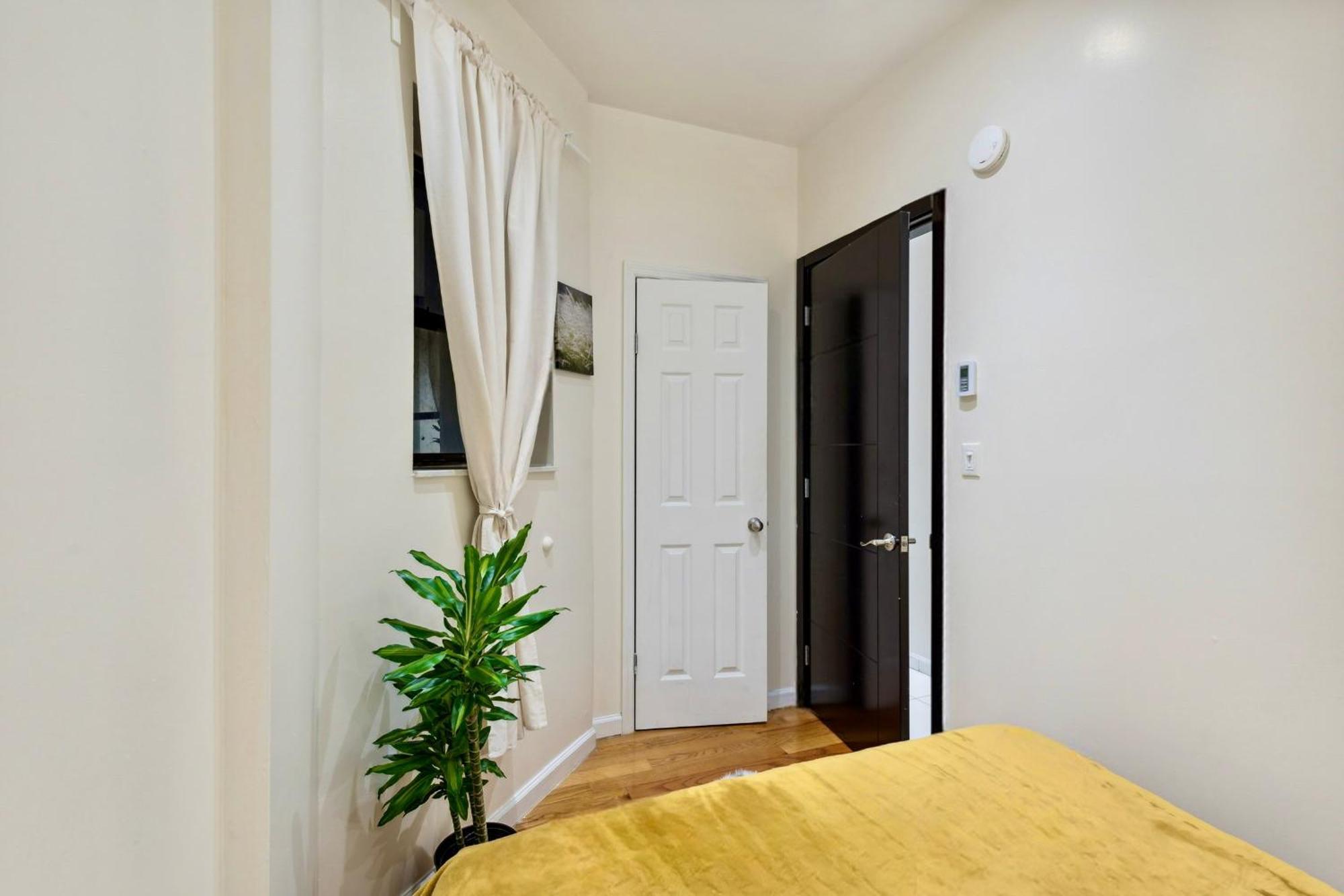 Central & Cozy 2 Bd Apt In Manhattan New York Extérieur photo